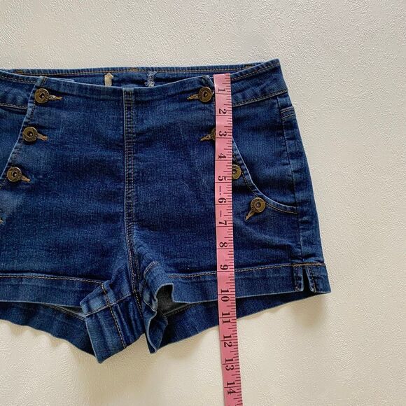 Women’s Sailor Button Front Denim Shorts Size 7 Dark Wash Stretch High Waist - Picture 5 of 7